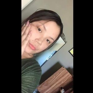 Meet your Posher, Alexia